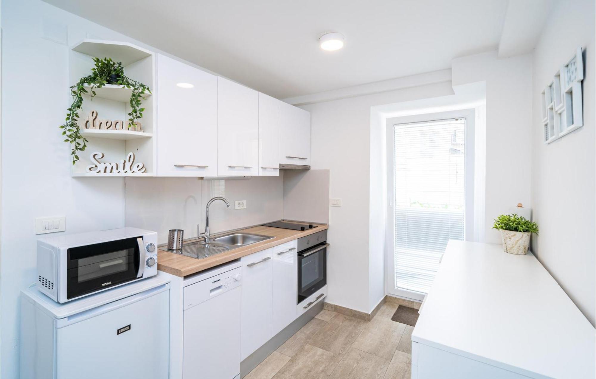 Nice Apartment In Dubrovnik With Kitchen Exterior foto